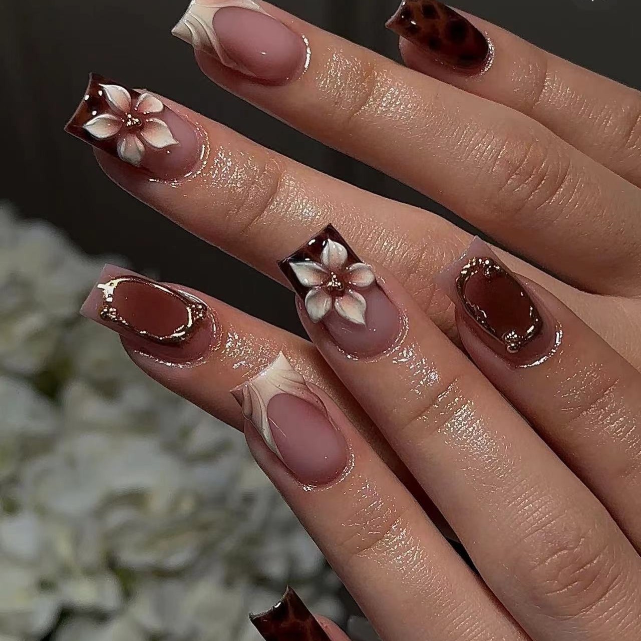 أظافر صناعية قصيرة مربعة الشكل - مراجعة Nail Art Press On وسعره